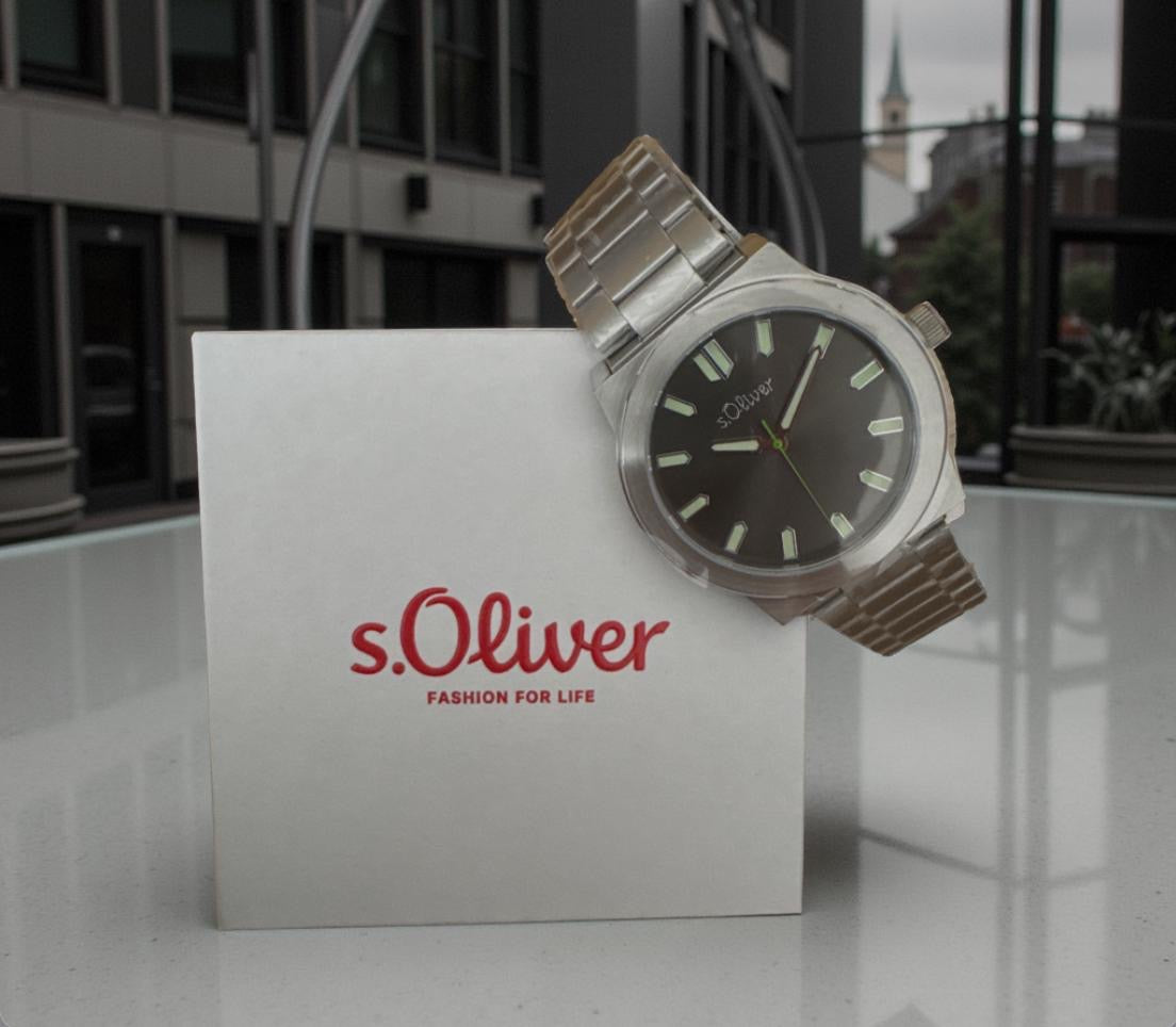 s.Oliver Herren Armbanduhr – Klassisch. Zeitlos. Edel.
Neu & original verpackt | Resale vom Kleinunternehmen